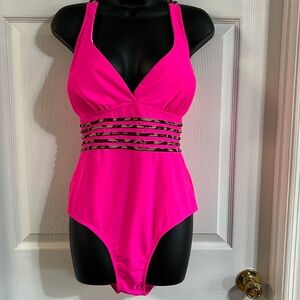 Pretty pink one piece swimsuit, size XL, NWOT.